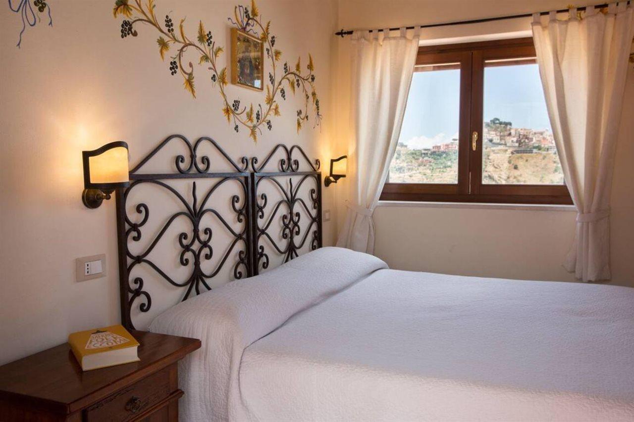 Casale Di Caterina Guest House Таормина Екстериор снимка
