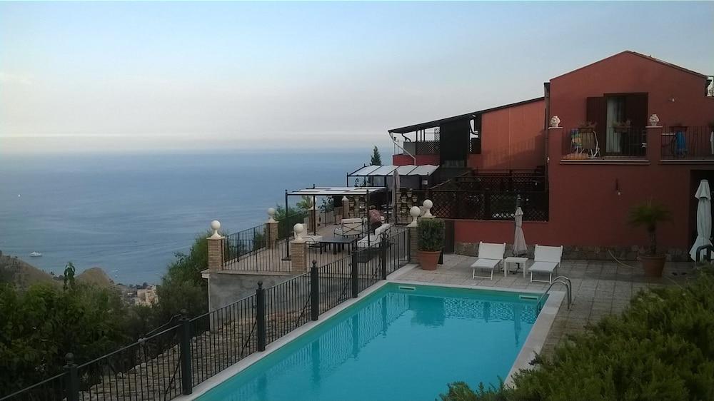 Casale Di Caterina Guest House Таормина Екстериор снимка