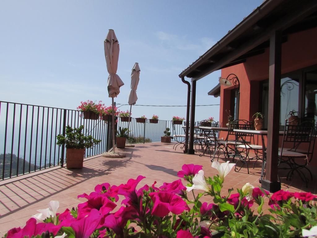 Casale Di Caterina Guest House Таормина Екстериор снимка