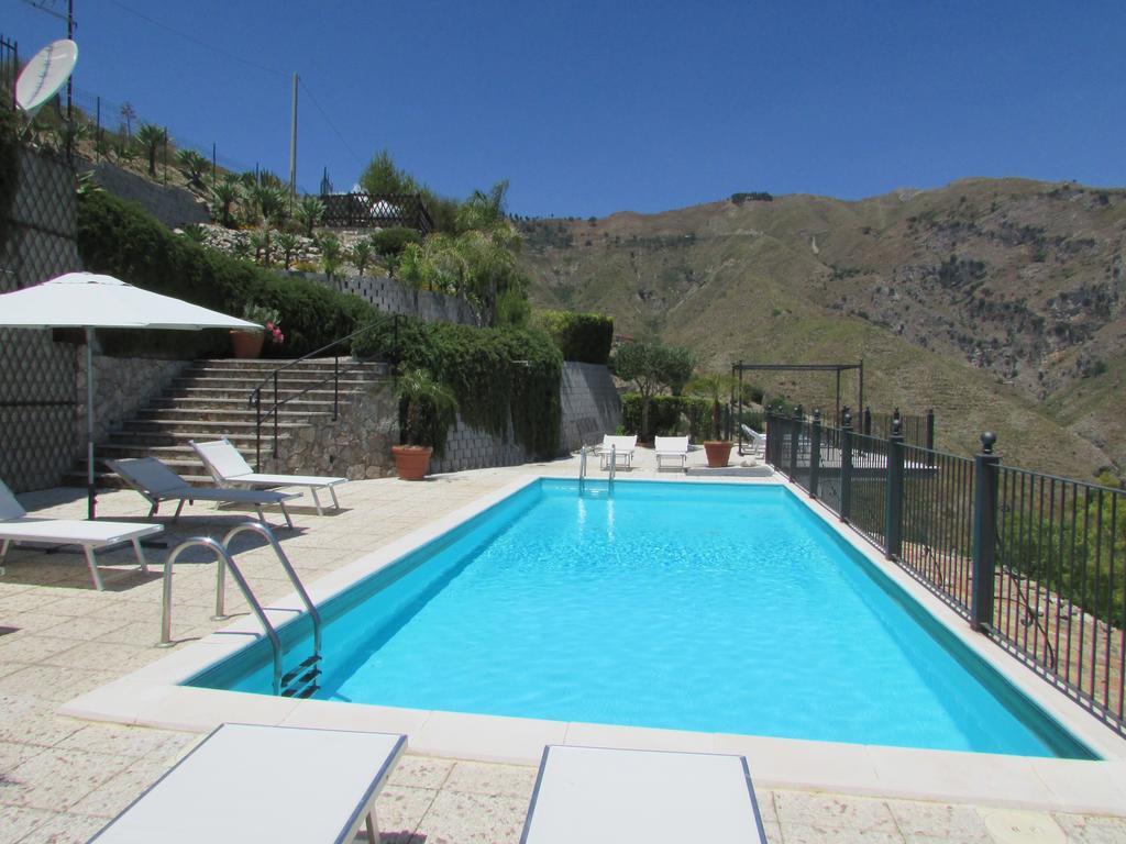 Casale Di Caterina Guest House Таормина Екстериор снимка
