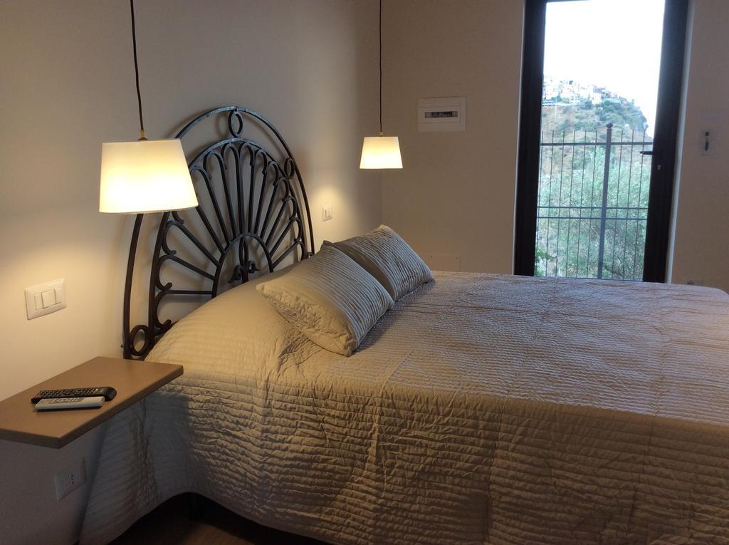 Casale Di Caterina Guest House Таормина Стая снимка