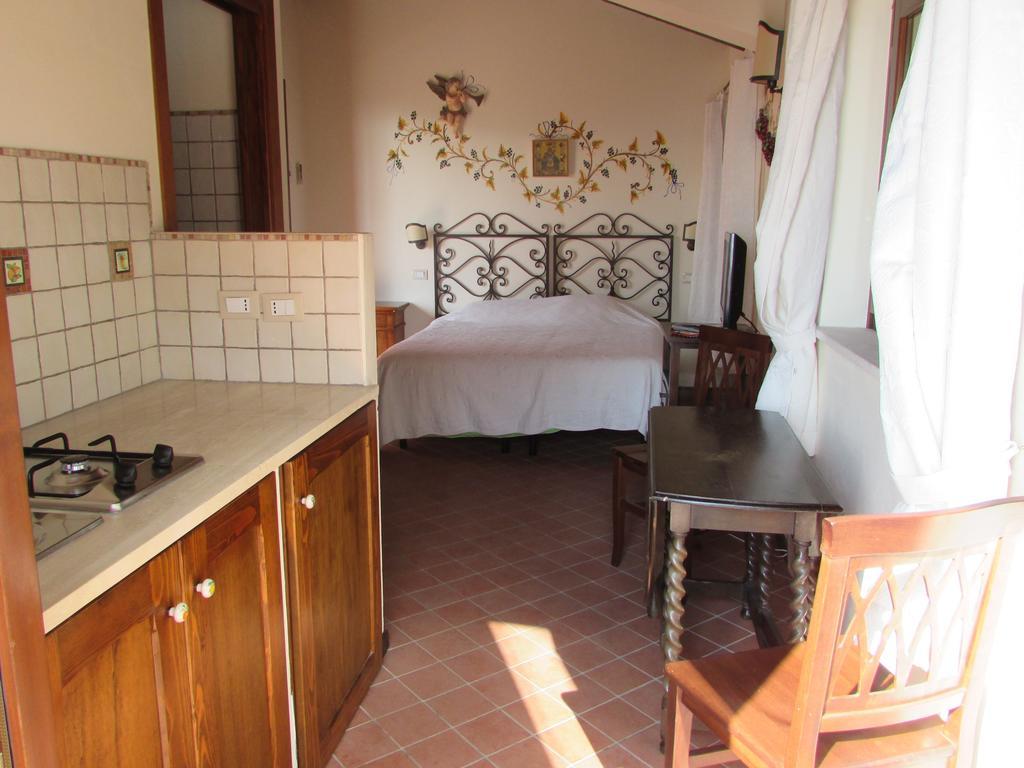 Casale Di Caterina Guest House Таормина Стая снимка