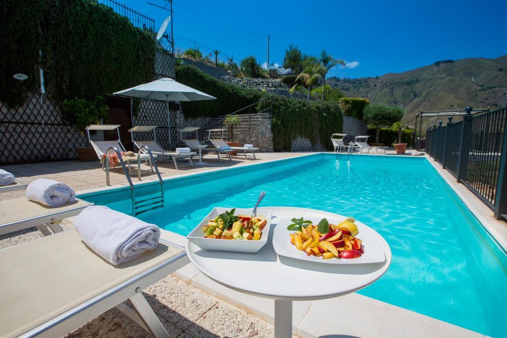 Casale Di Caterina Guest House Таормина Екстериор снимка